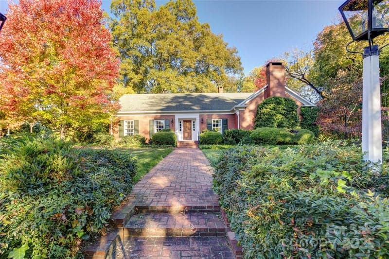 87 Edgewood, Concord, NC - 4 beds, 4 baths, 4,527 sqft - $695,000