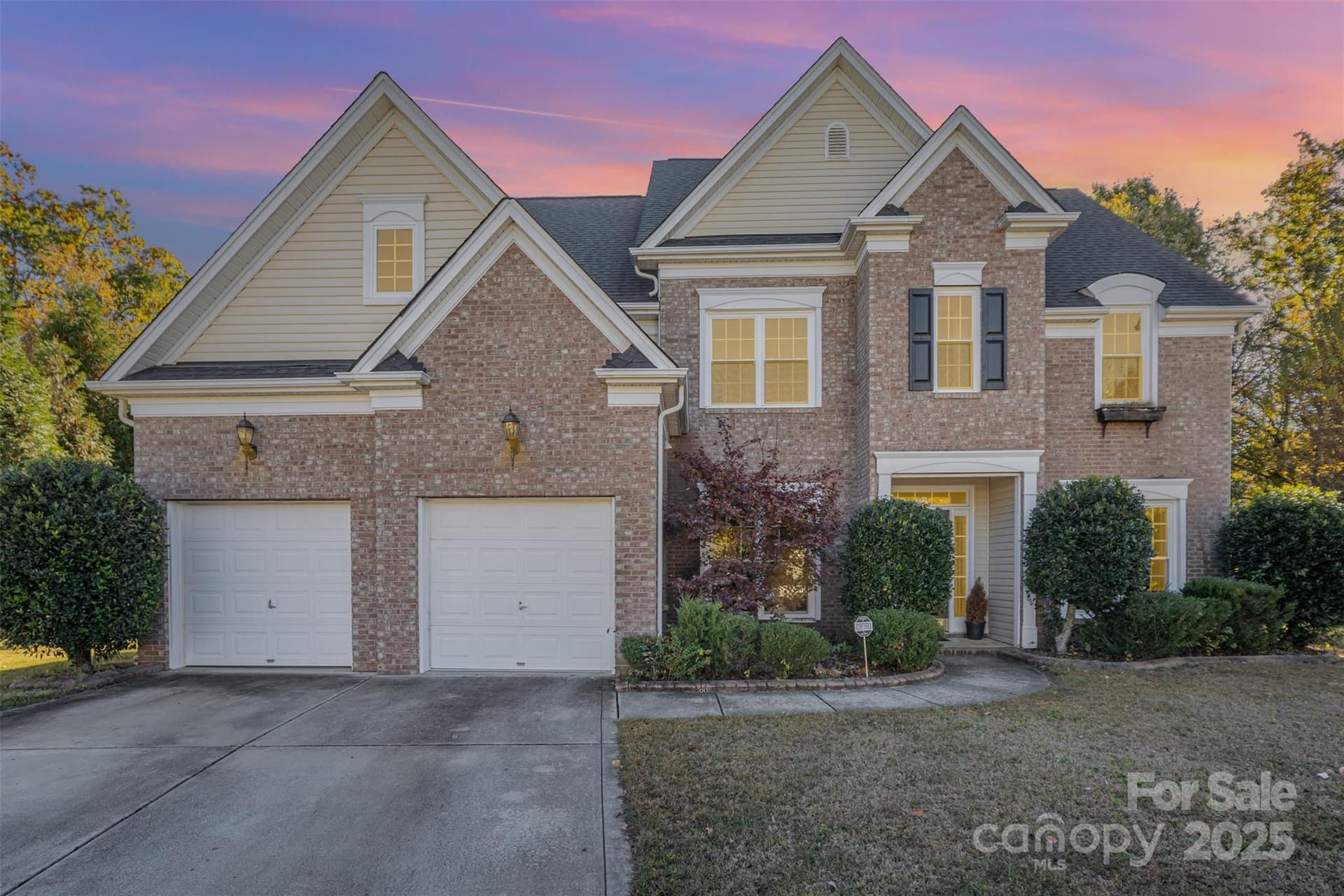 4901 Riverview - Image 1