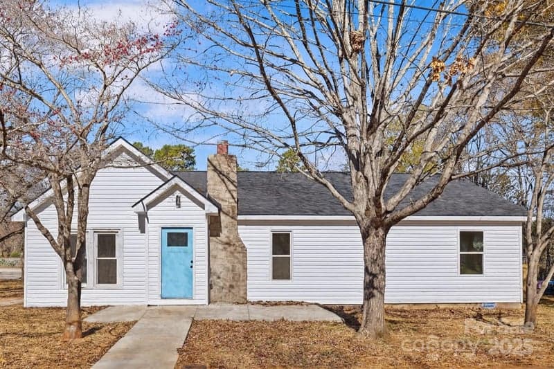 805 Railroad, China Grove, NC - 3 beds, 3 baths, 1,749 sqft - $365,000