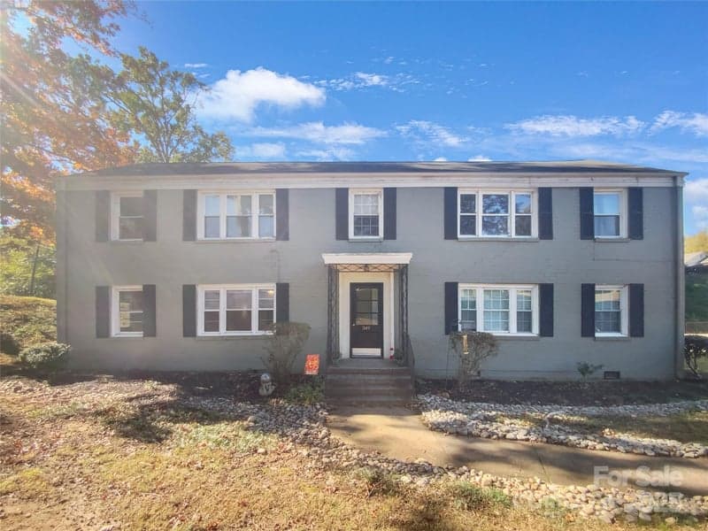 349 Wakefield A, Charlotte, NC - 1 bed, 1 bath, 547 sqft - $229,000