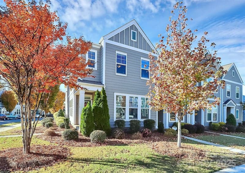 238 Johnston, Pineville, NC - 3 beds, 3 baths, 1,905 sqft - $434,800