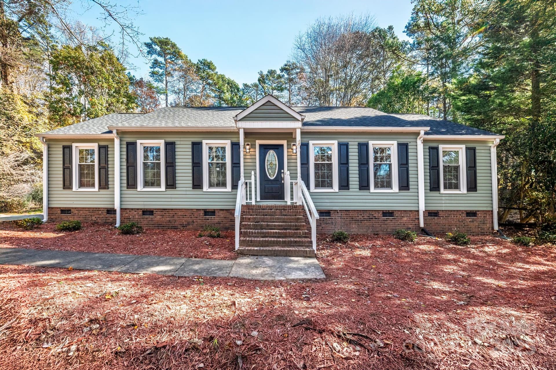 1111 Somersby - Image 1