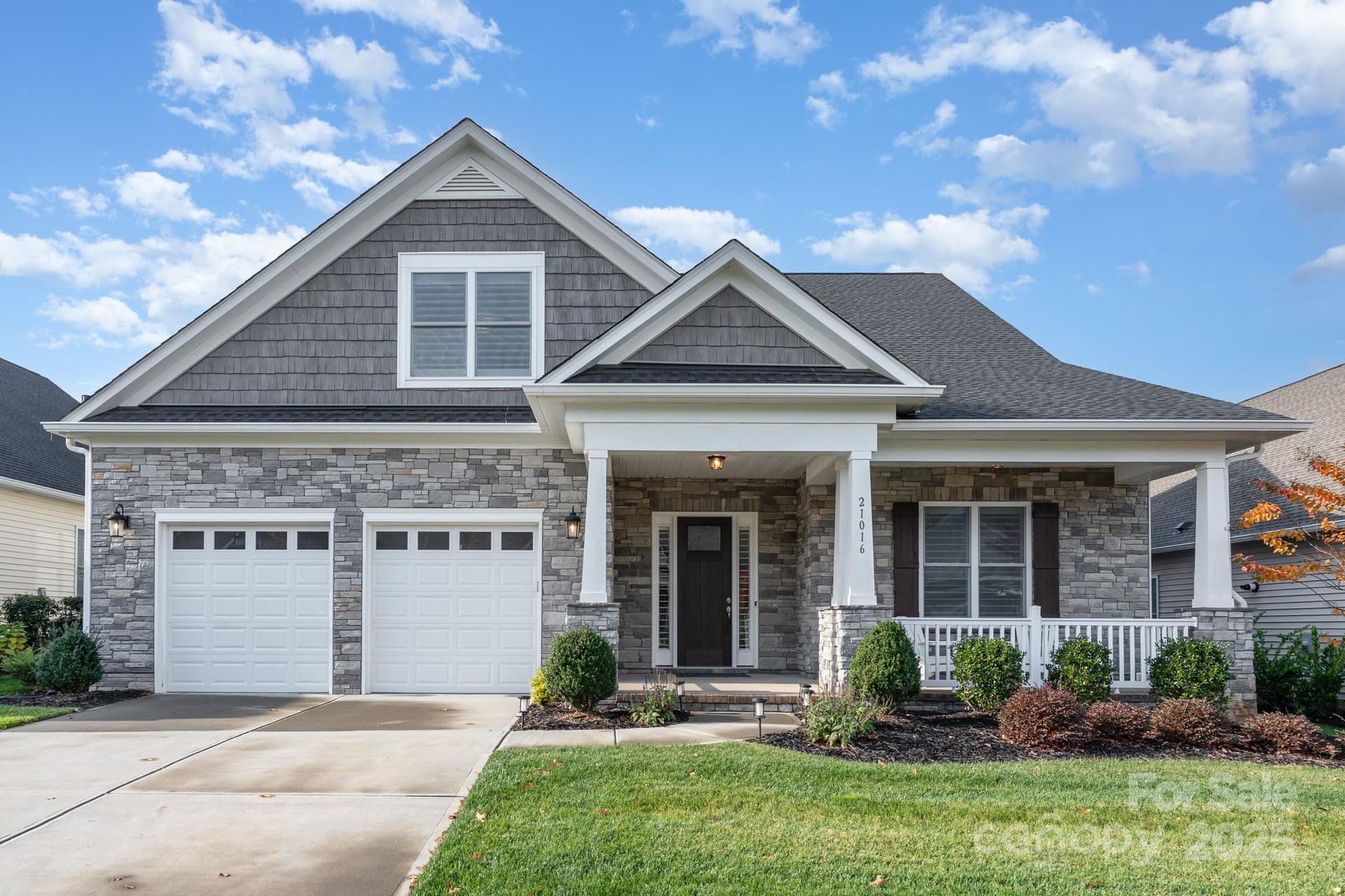 21016 Molly Harper - Image 1