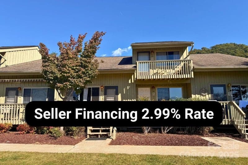 128 West Lake 505, Lake Lure, NC - 3 beds, 2 baths, 1,272 sqft - $475,000