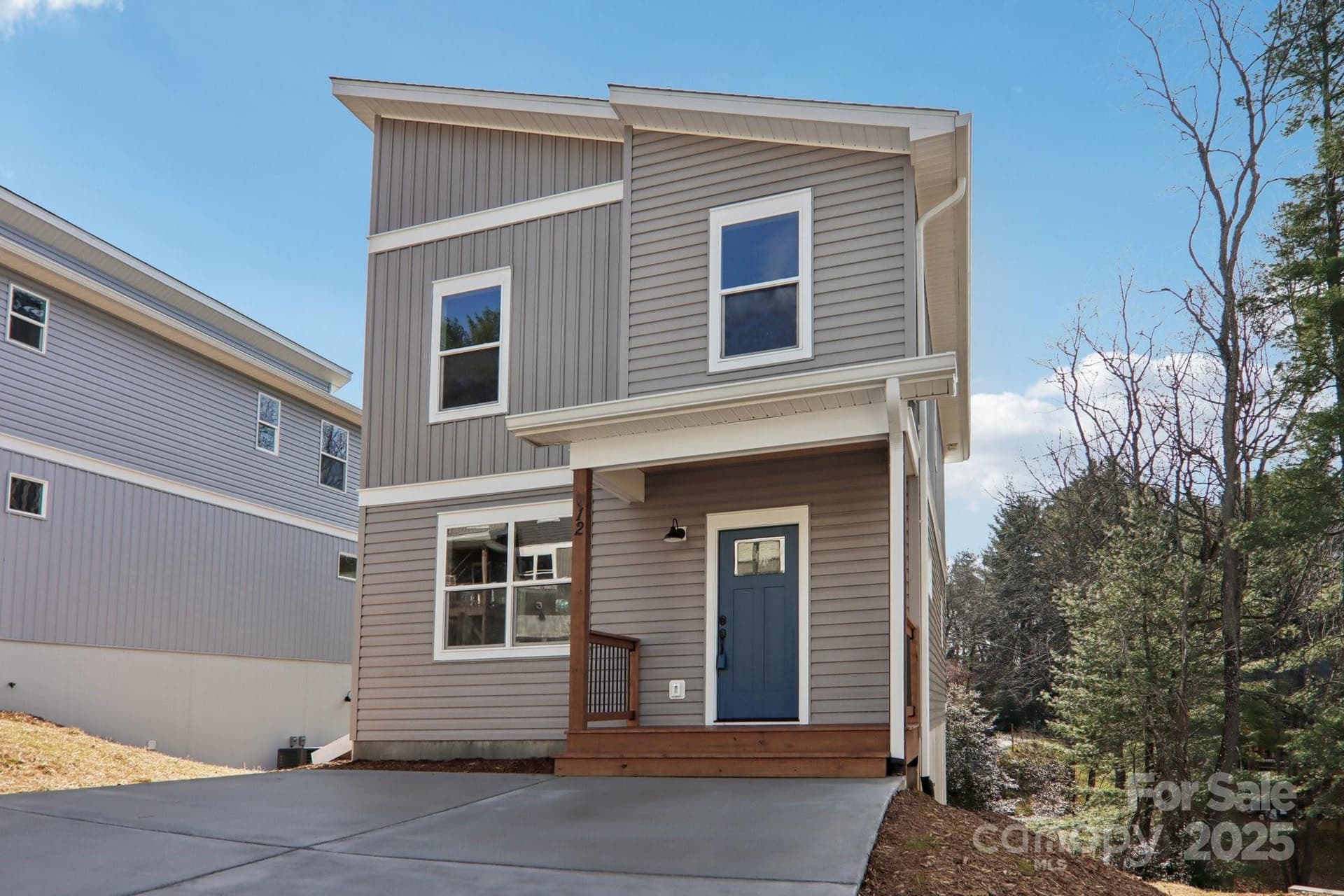 12 Escondido - Image 1