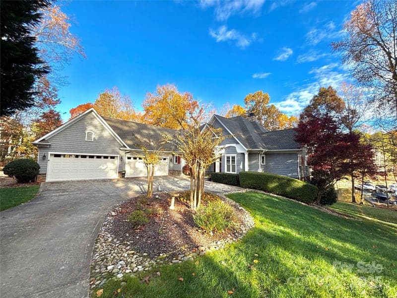 119 Whaling, Mooresville, NC - 4 beds, 4 baths, 4,382 sqft - $2,000,000