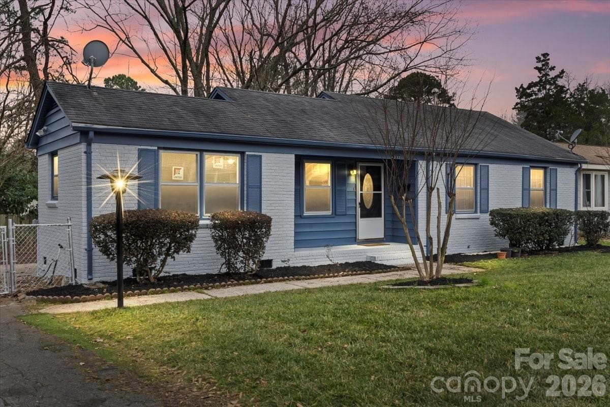 4332 Winedale - Image 1