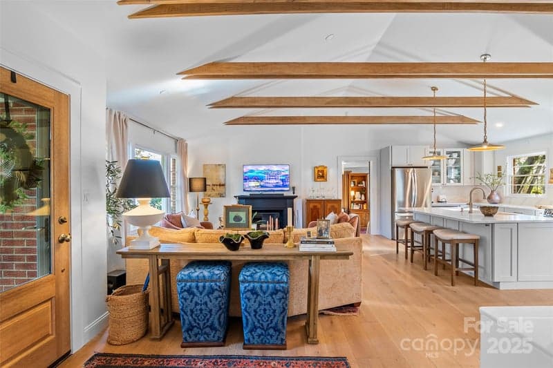 112 Pearson, Asheville, NC - 3 beds, 2 baths, 1,582 sqft - $729,000