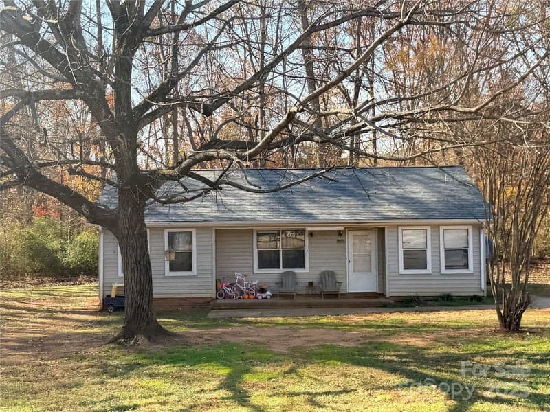 114 Cedar, Salisbury, NC - 3 beds, 1 bath, 1,084 sqft - $199,000