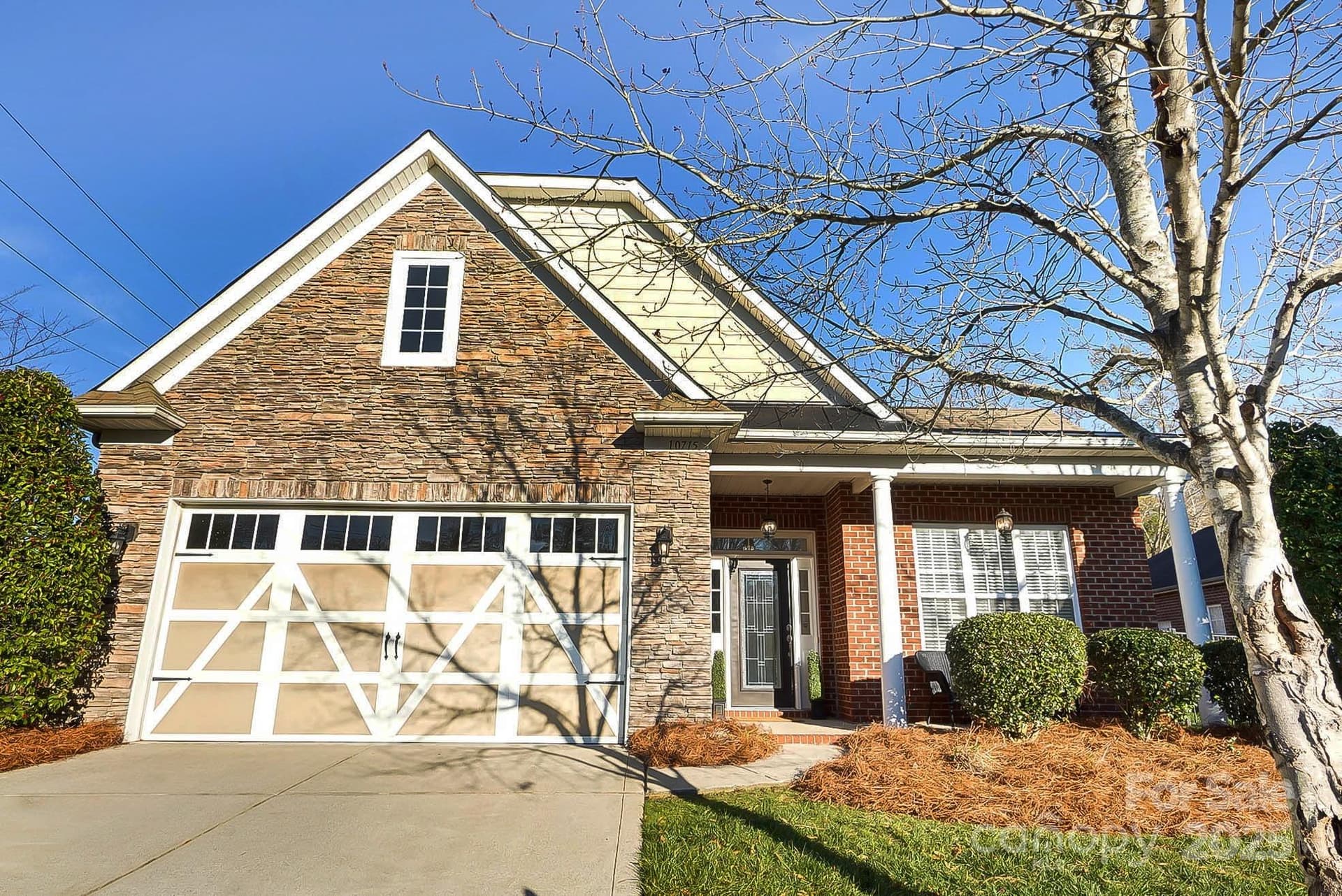 10715 Tom Short - Image 1