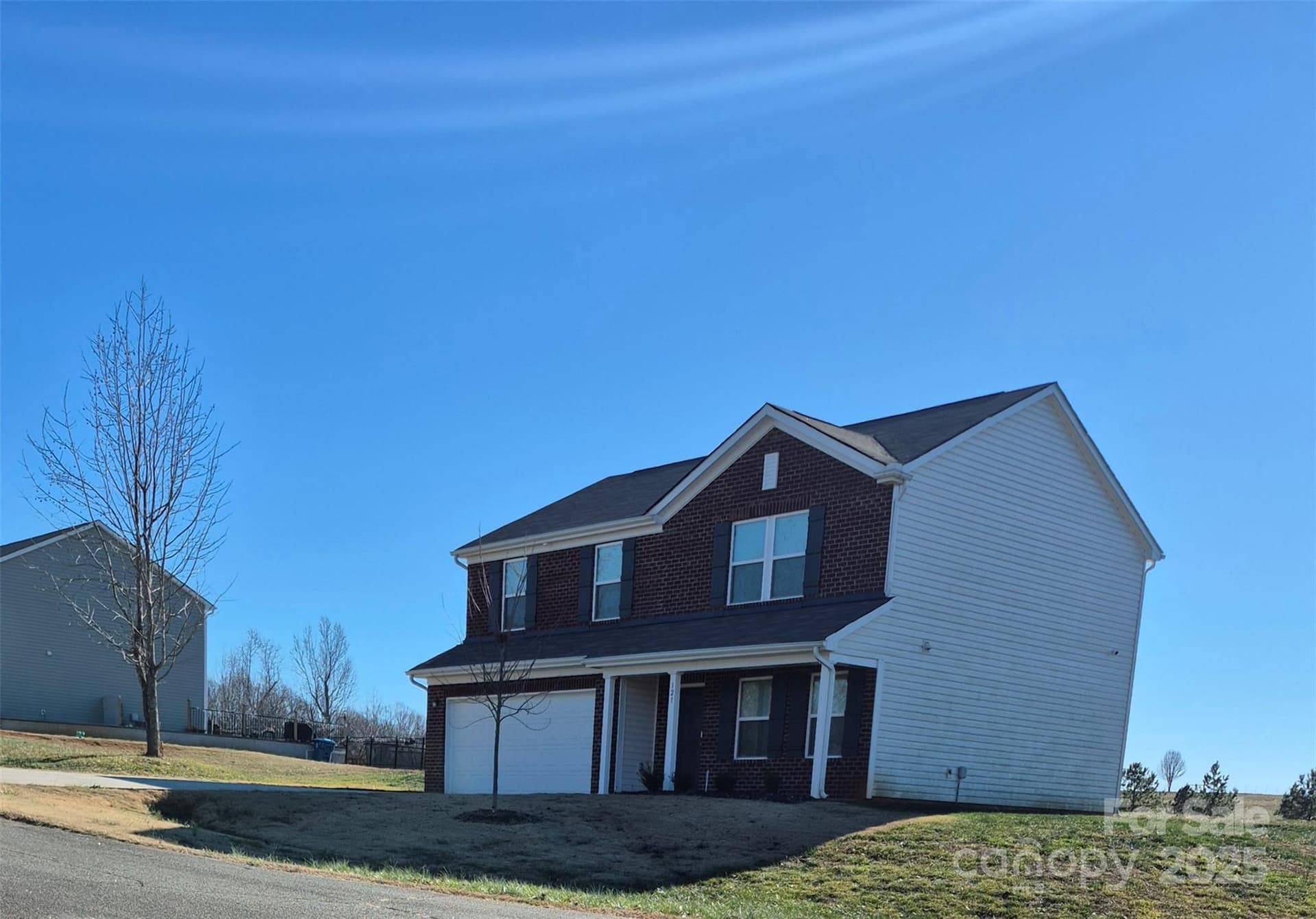 121 Vintage Woods - Image 1