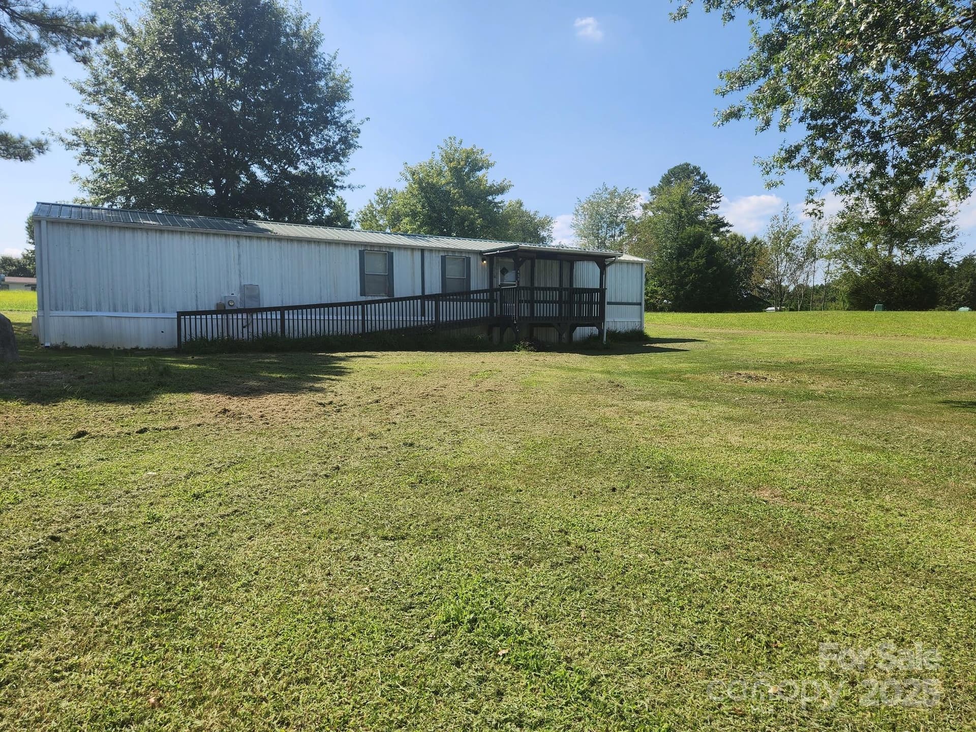 450 Ridgeland - Image 1