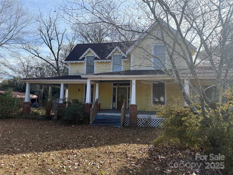 1801 Overbrook, Kershaw, SC - 4 beds, 1 bath, 1,662 sqft - $194,000