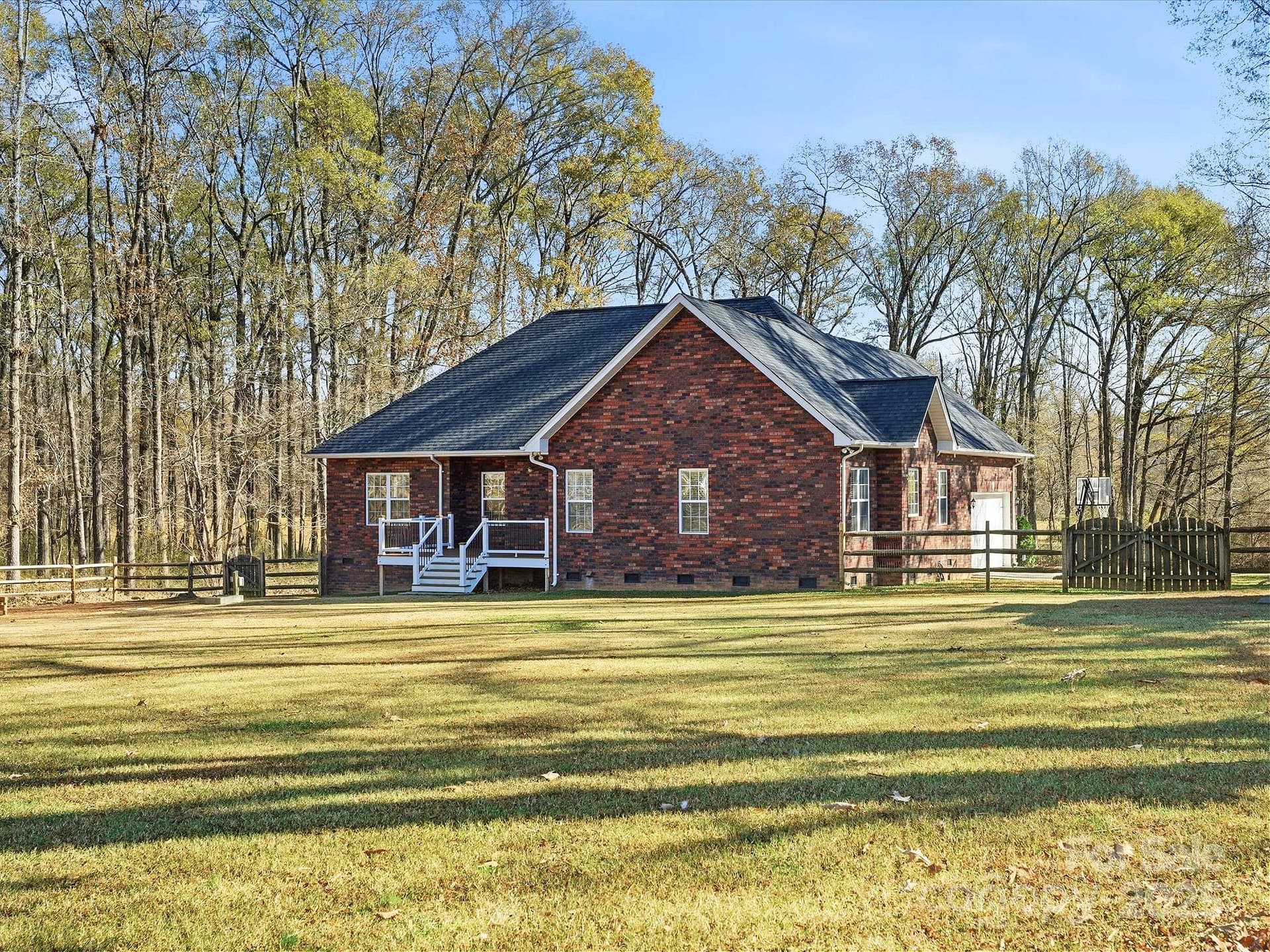 524 Lawyers - Image 1