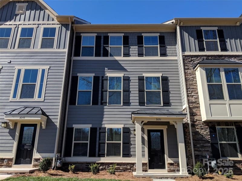3051 Salix Bend, Charlotte, NC - 3 beds, 3 baths, 1,974 sqft - $426,550
