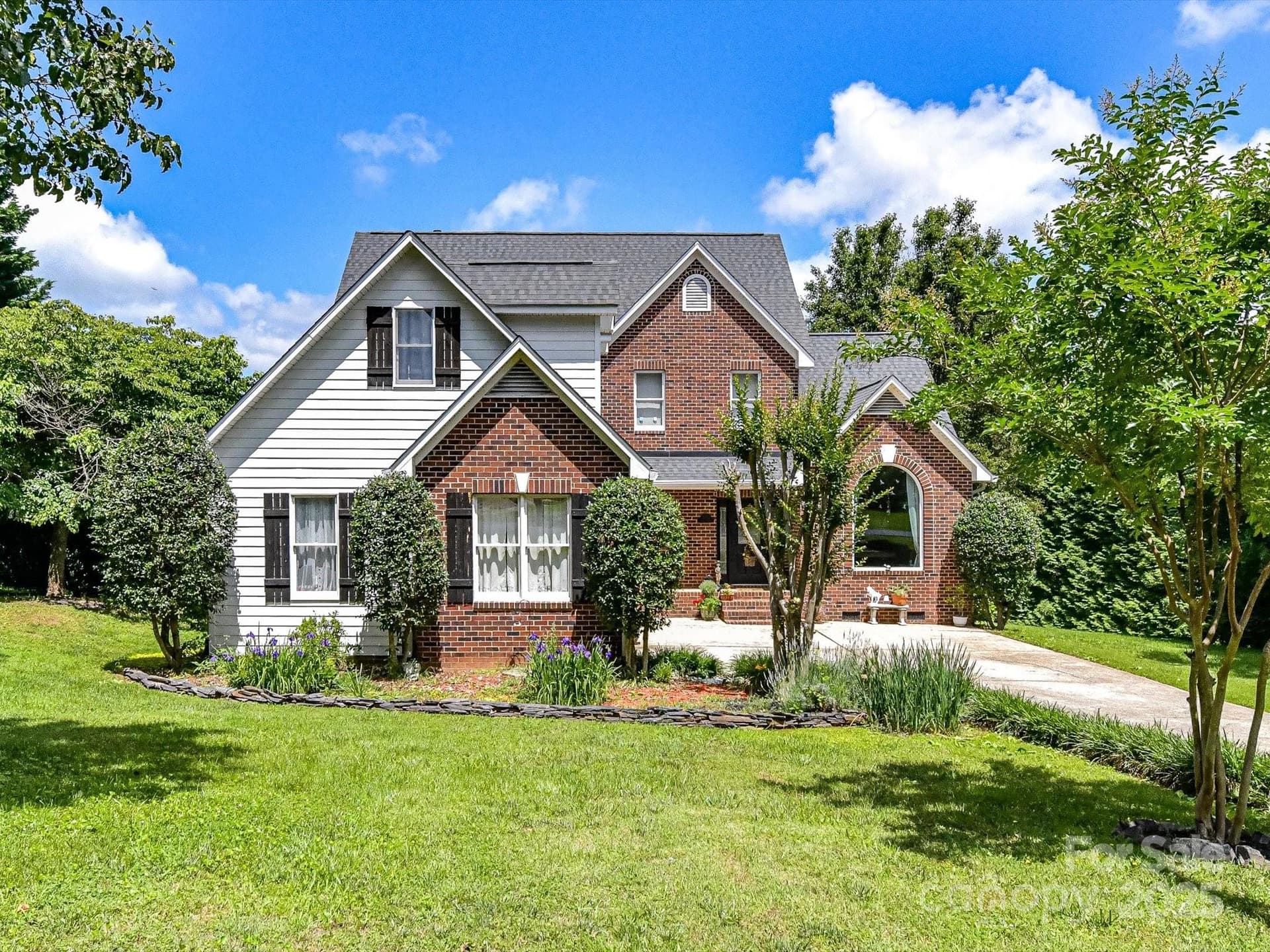 2325 Perry - Image 1