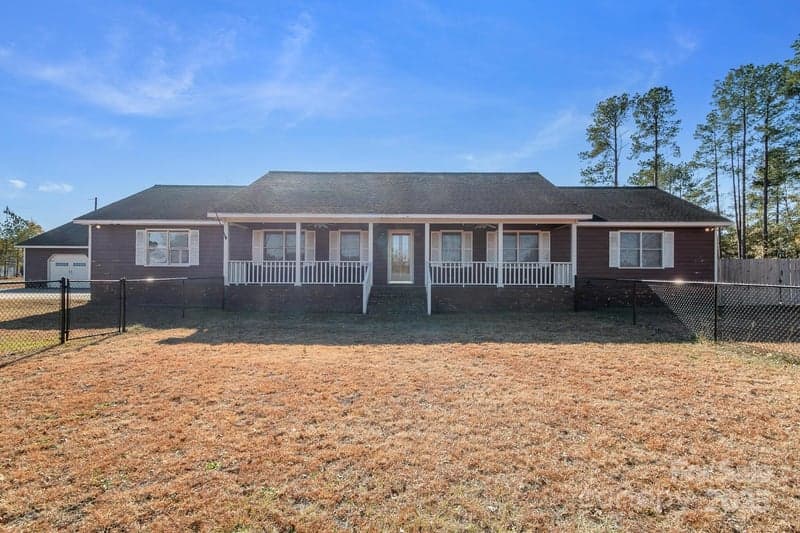 1295 Cattle Ridge, Cheraw, SC - 3 beds, 2 baths, 1,944 sqft - $285,000