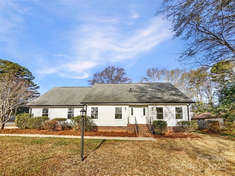2400 Amity, Gastonia, NC - 4 beds, 3 baths, 2,380 sqft - $365,000
