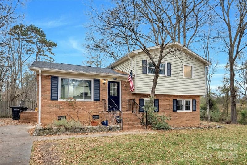1825 Winfield, Monroe, NC - 3 beds, 2 baths, 1,680 sqft - $410,000