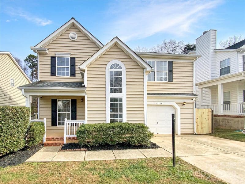 12134 Brownestone View, Charlotte, NC - 3 beds, 3 baths, 1,715 sqft - $335,000