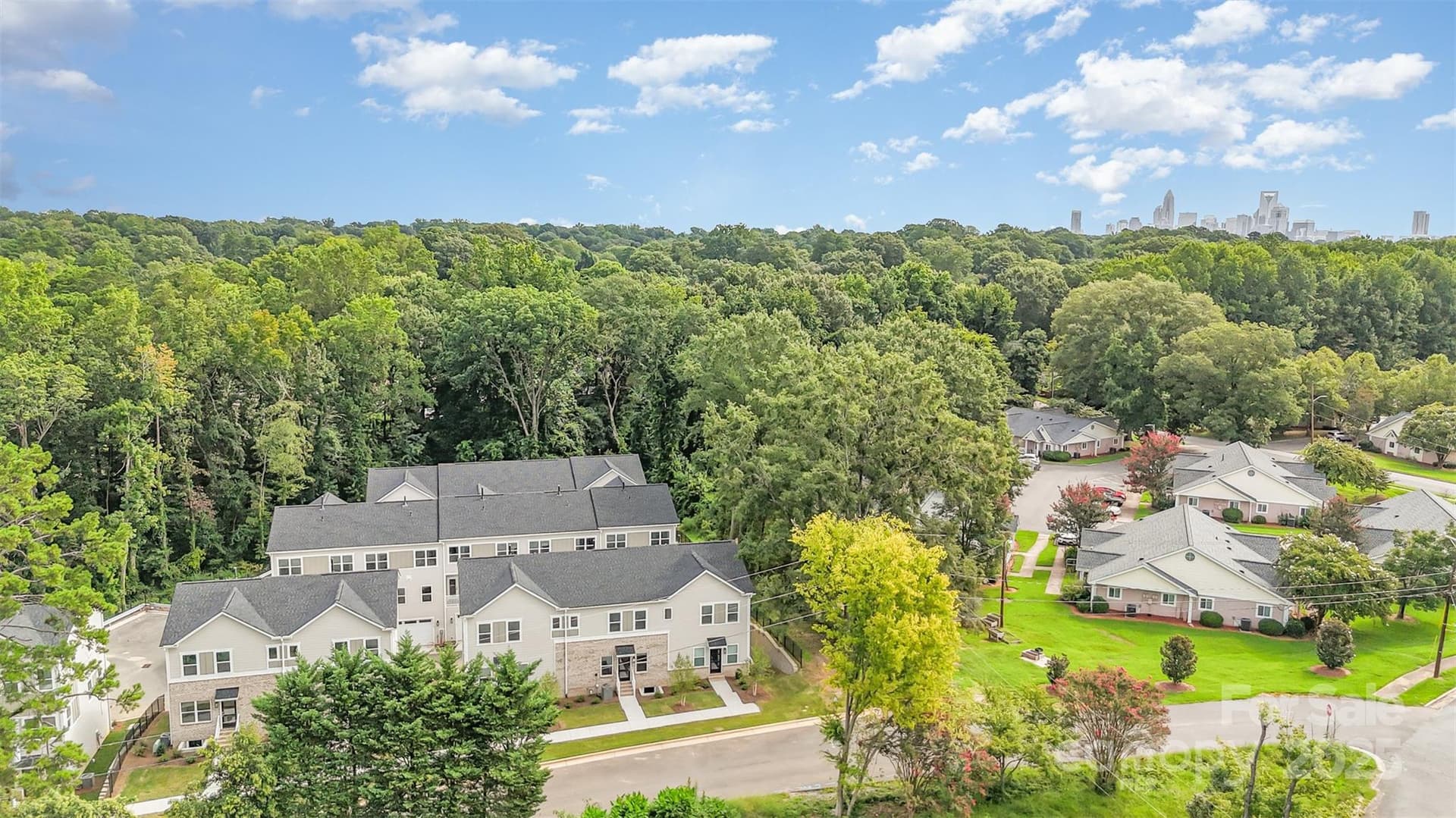 3713 Lou Ann - Image 1