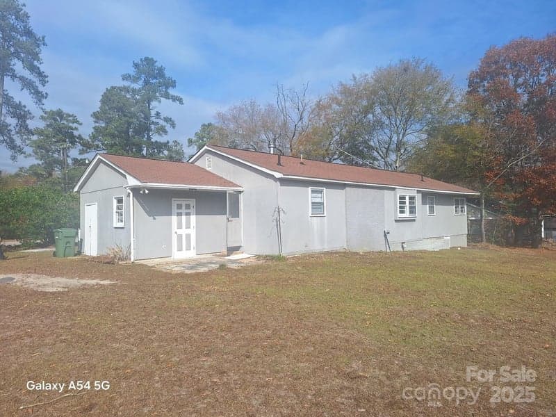 510 Welsh, Kershaw, SC - 3 beds, 2 baths, 1,585 sqft - $160,000