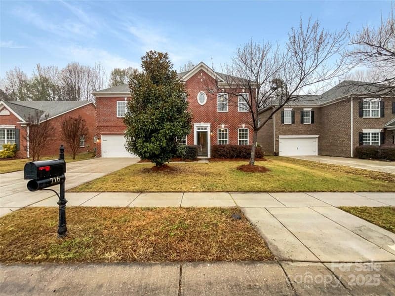 716 Millstream, Rock Hill, SC - 3 beds, 3 baths, 2,098 sqft - $405,000