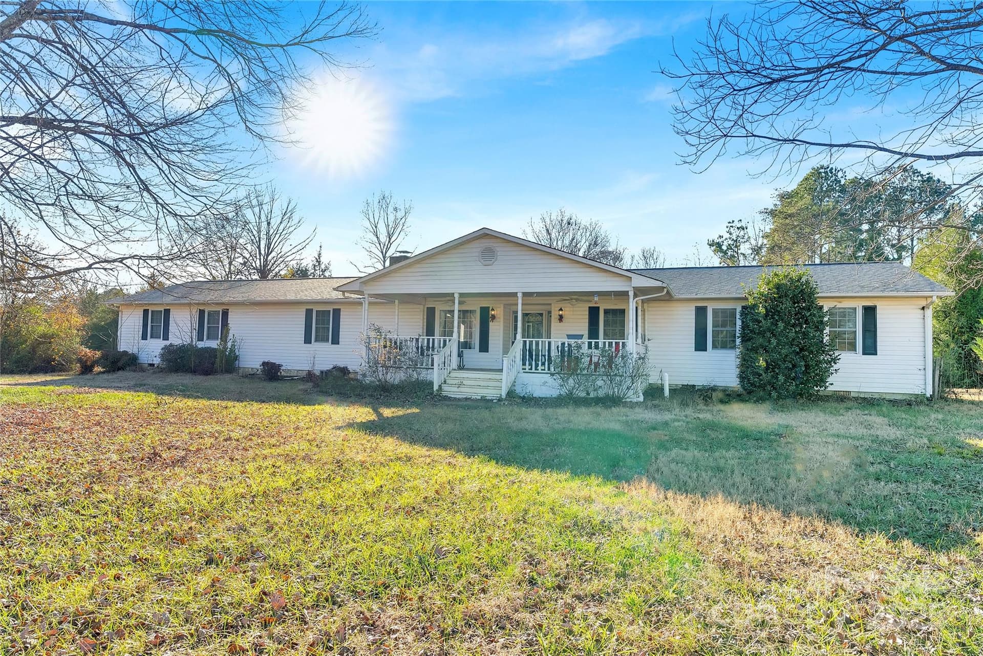 1260 Russell - Image 1