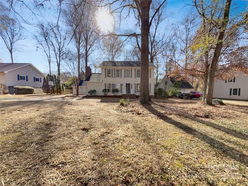 1057 Honeybee, Fort Mill, SC - 3 beds, 3 baths, 2,001 sqft - $488,000