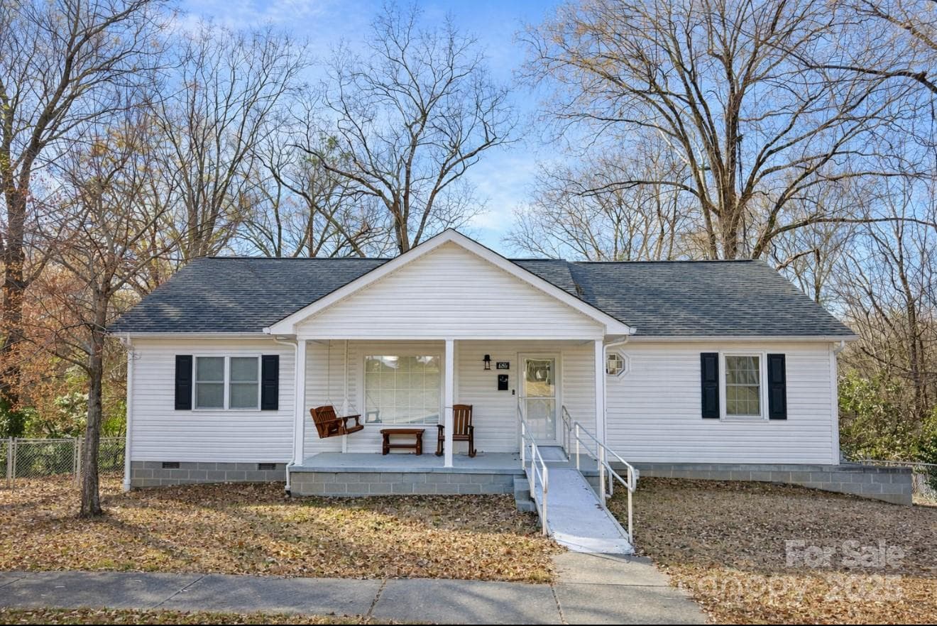 686 Elizabeth - Image 1