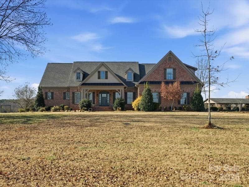 3135 Old Hickory, Lancaster, SC - 4 beds, 4 baths, 4,137 sqft - $999,900