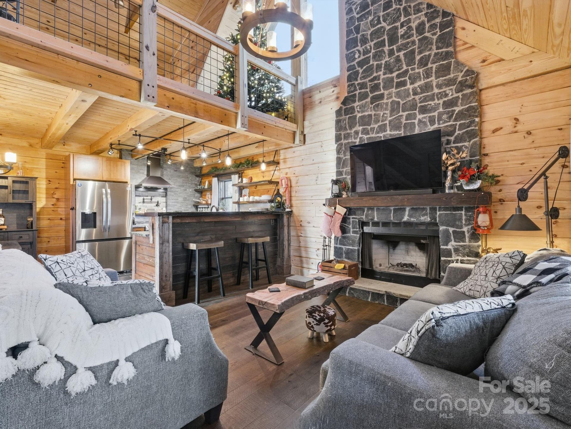 132 Grandview - Image 1