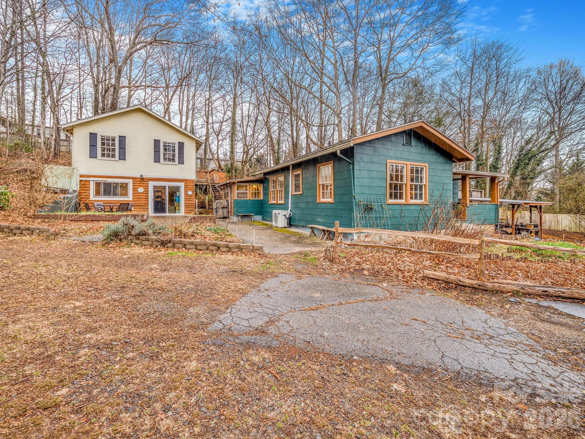 9 Mountain View - Image 1