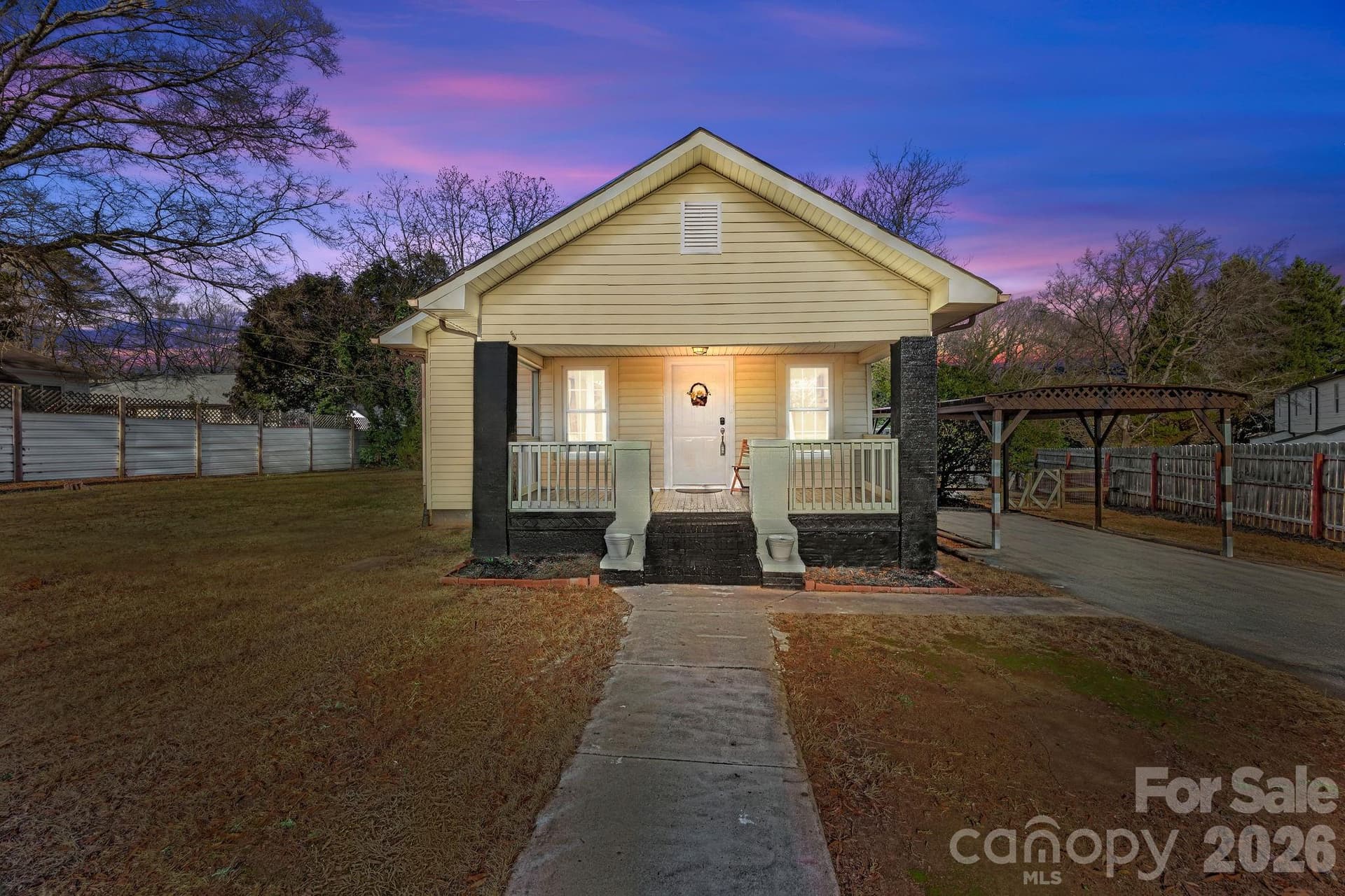 145 Saint Charles - Image 1