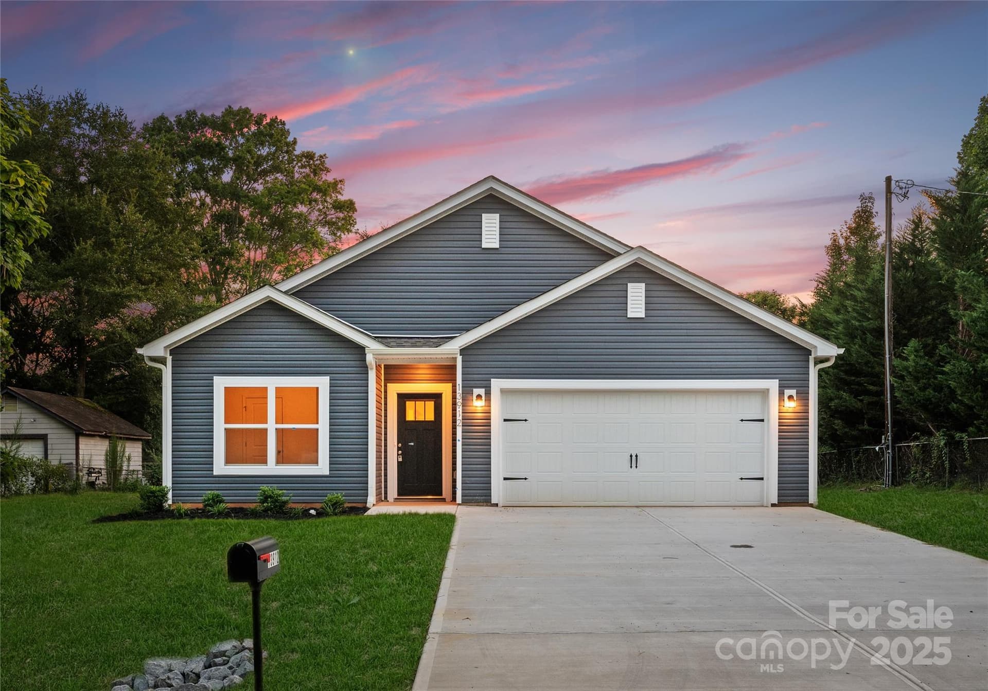 500 Patterson - Image 1