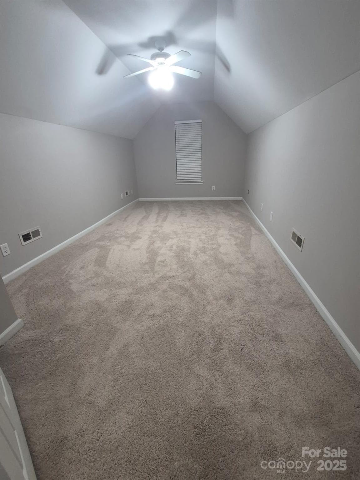 17300 Commons Crossing - Image 1