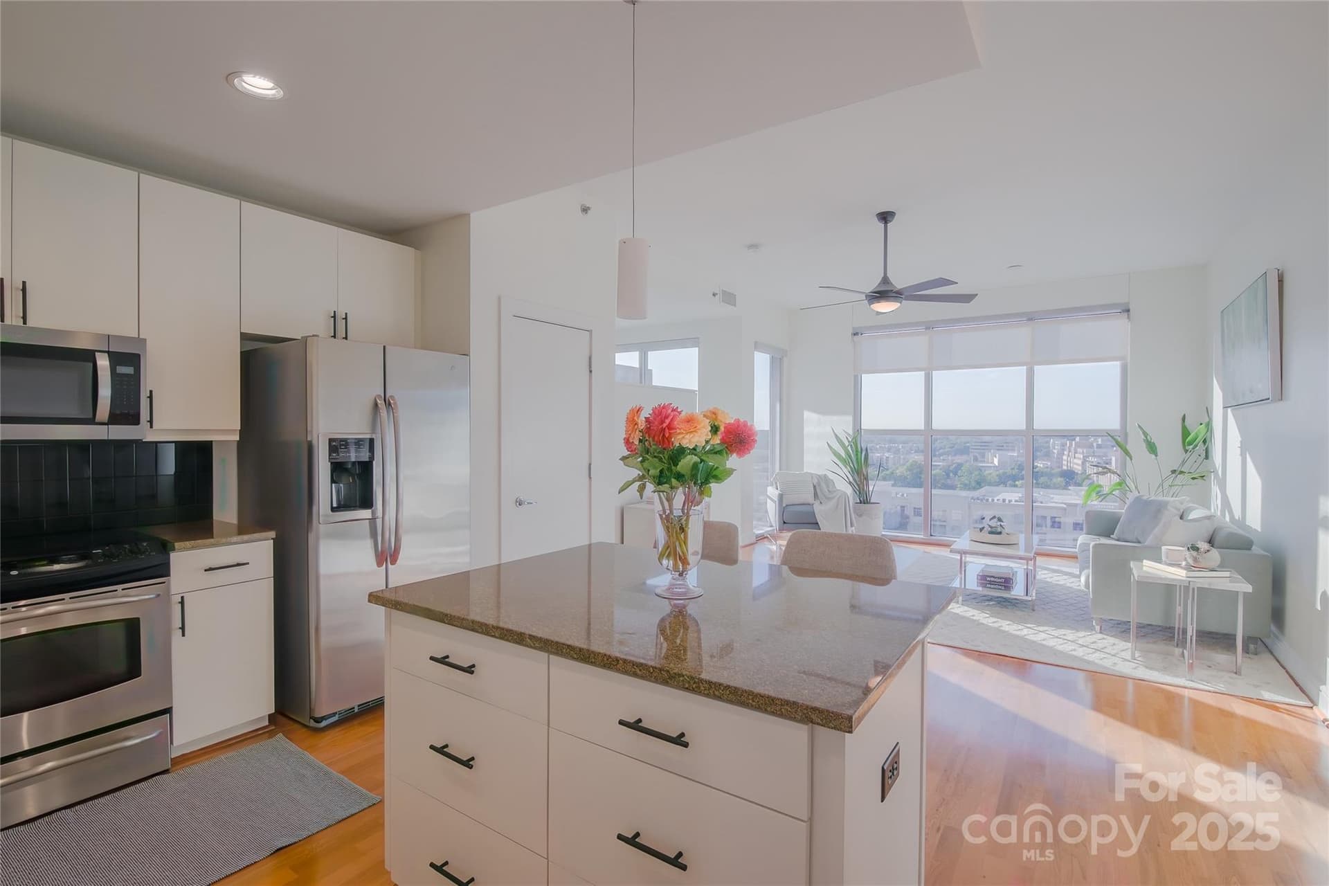 333 Trade 905 - Image 1