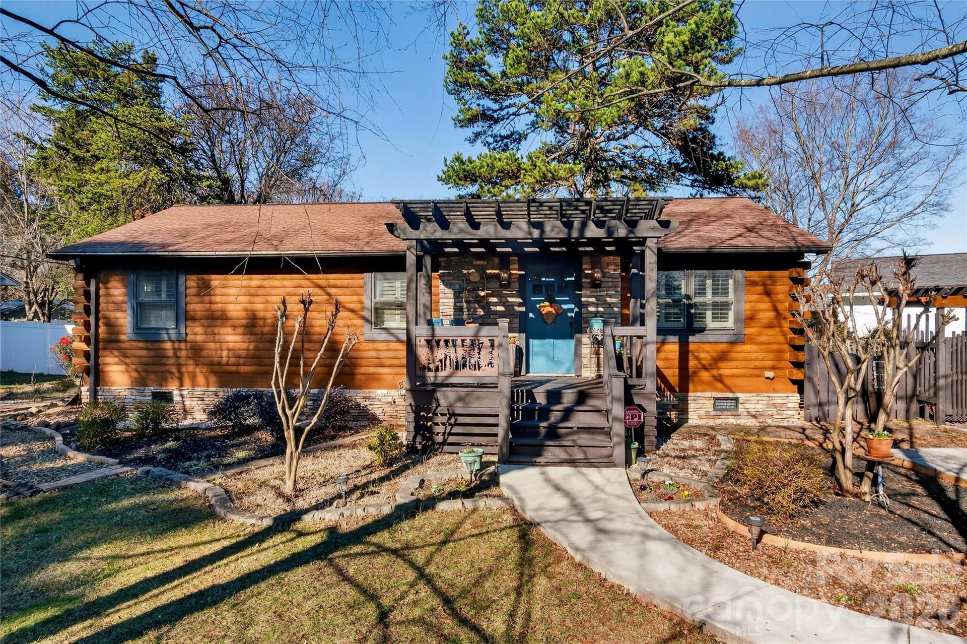 20935 Sierra Vista - Image 1