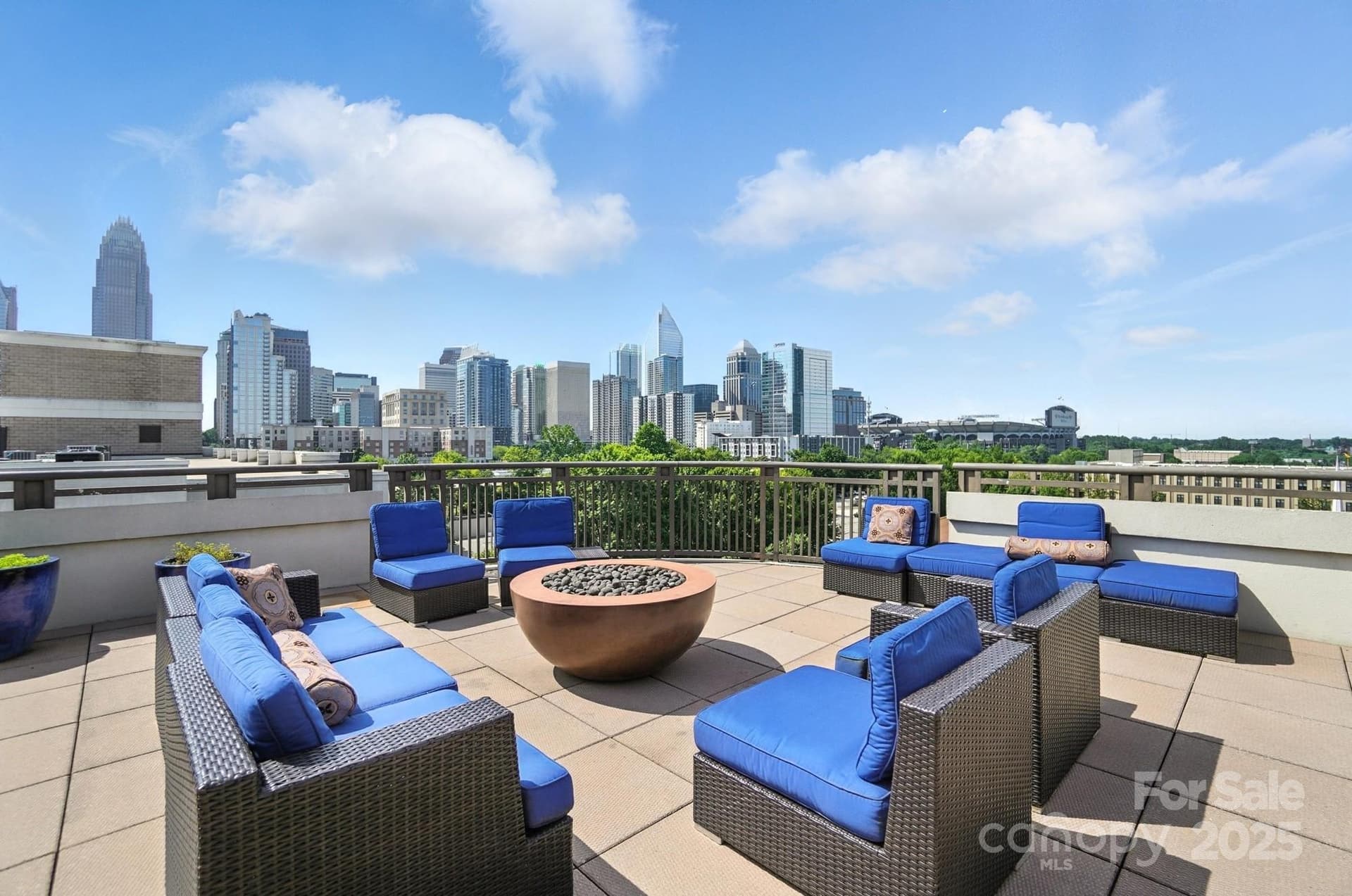 718 Trade 302 - Image 1