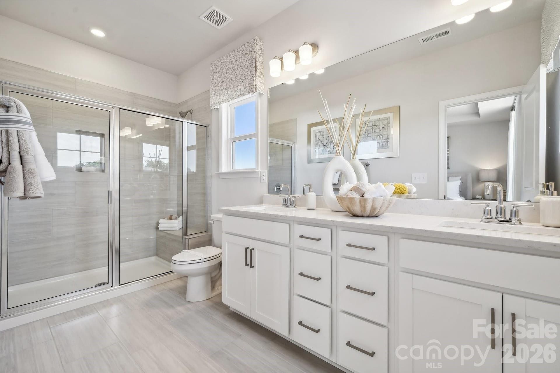 3016 Rexton - Image 1