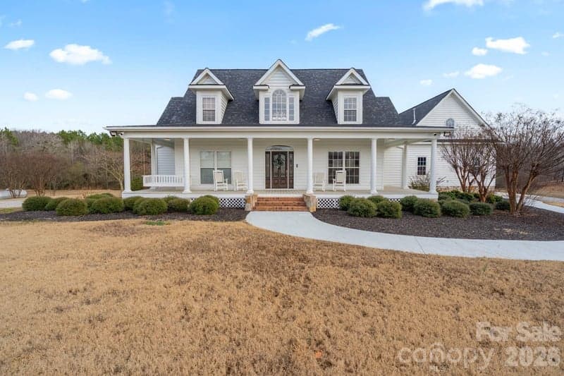940 Wade Funderburk, Pageland, SC - 3 beds, 4 baths, 3,560 sqft - $1,425,000