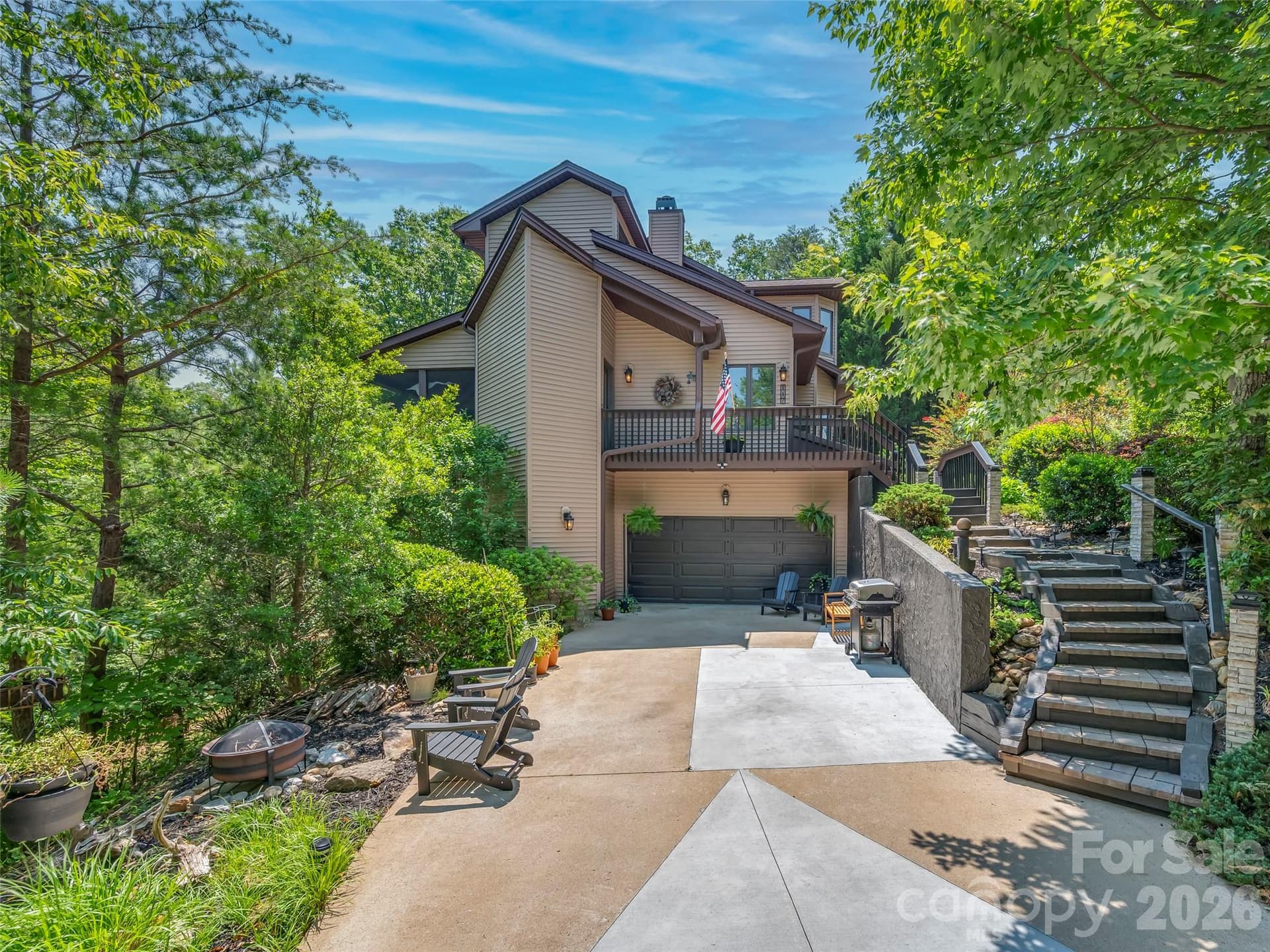 117 Eagles Crest - Image 1