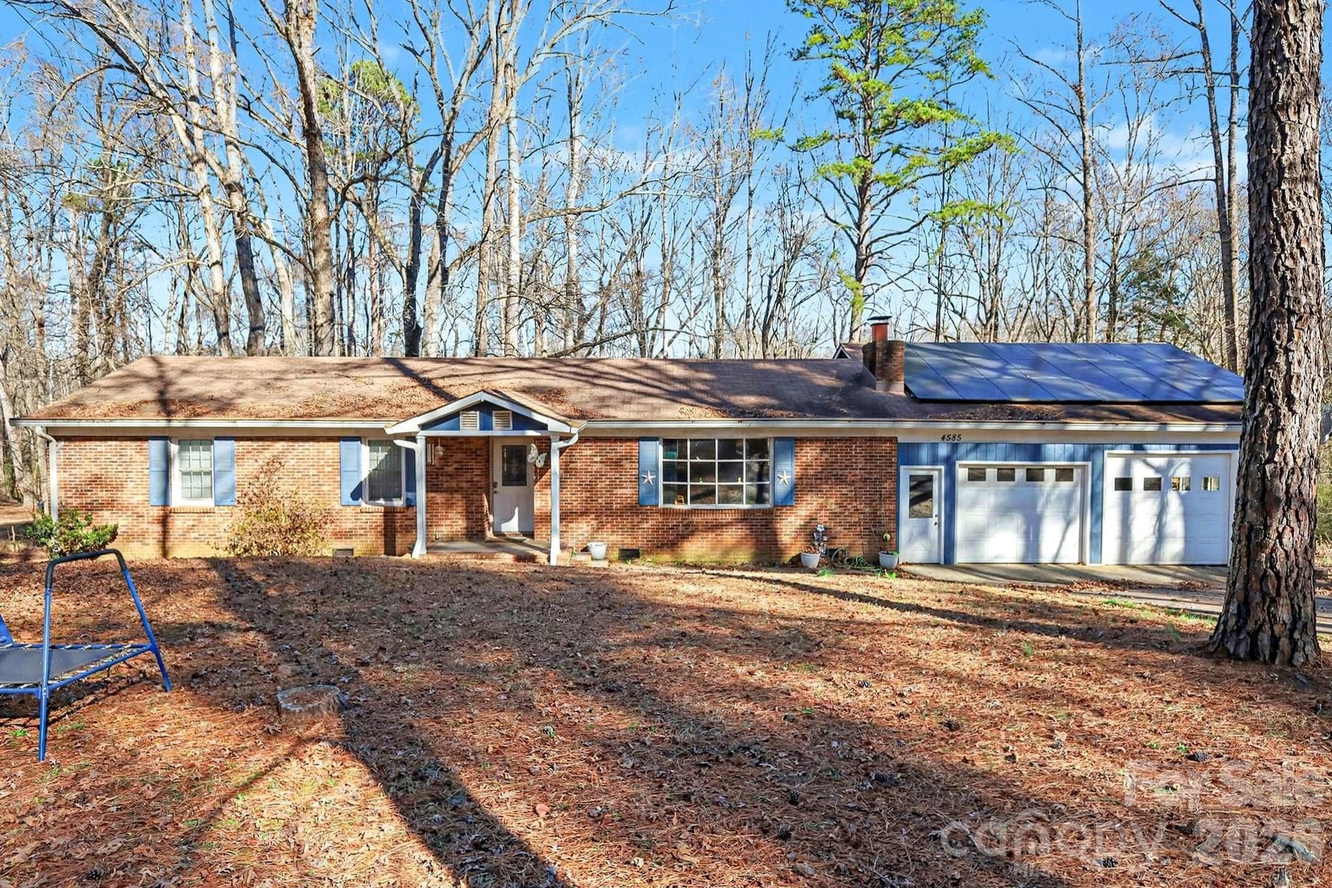 4585 Karwood - Image 1