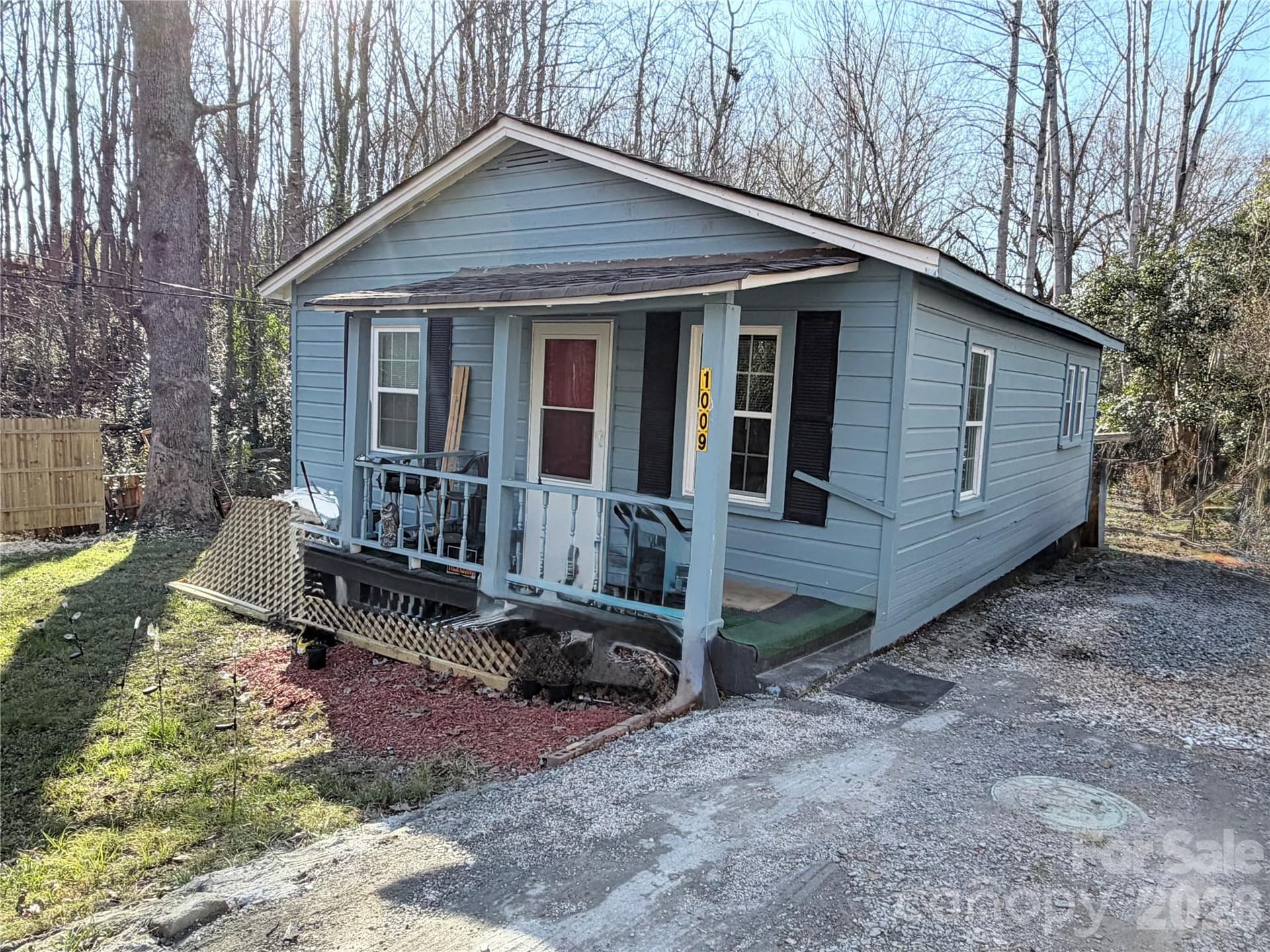 1009 Spann - Image 1