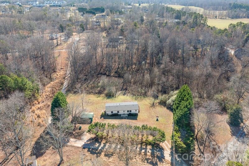 1133 Clemmay, Lincolnton, NC - 3 beds, 2 baths, 1,344 sqft - $210,000