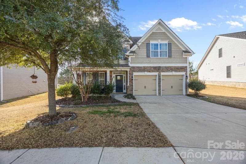 11120 Hat Creek, Davidson, NC - 4 beds, 3 baths, 2,650 sqft - $470,000