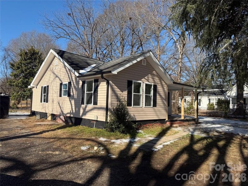 1413 Modena, Gastonia, NC - 3 beds, 2 baths, 1,146 sqft - $278,900