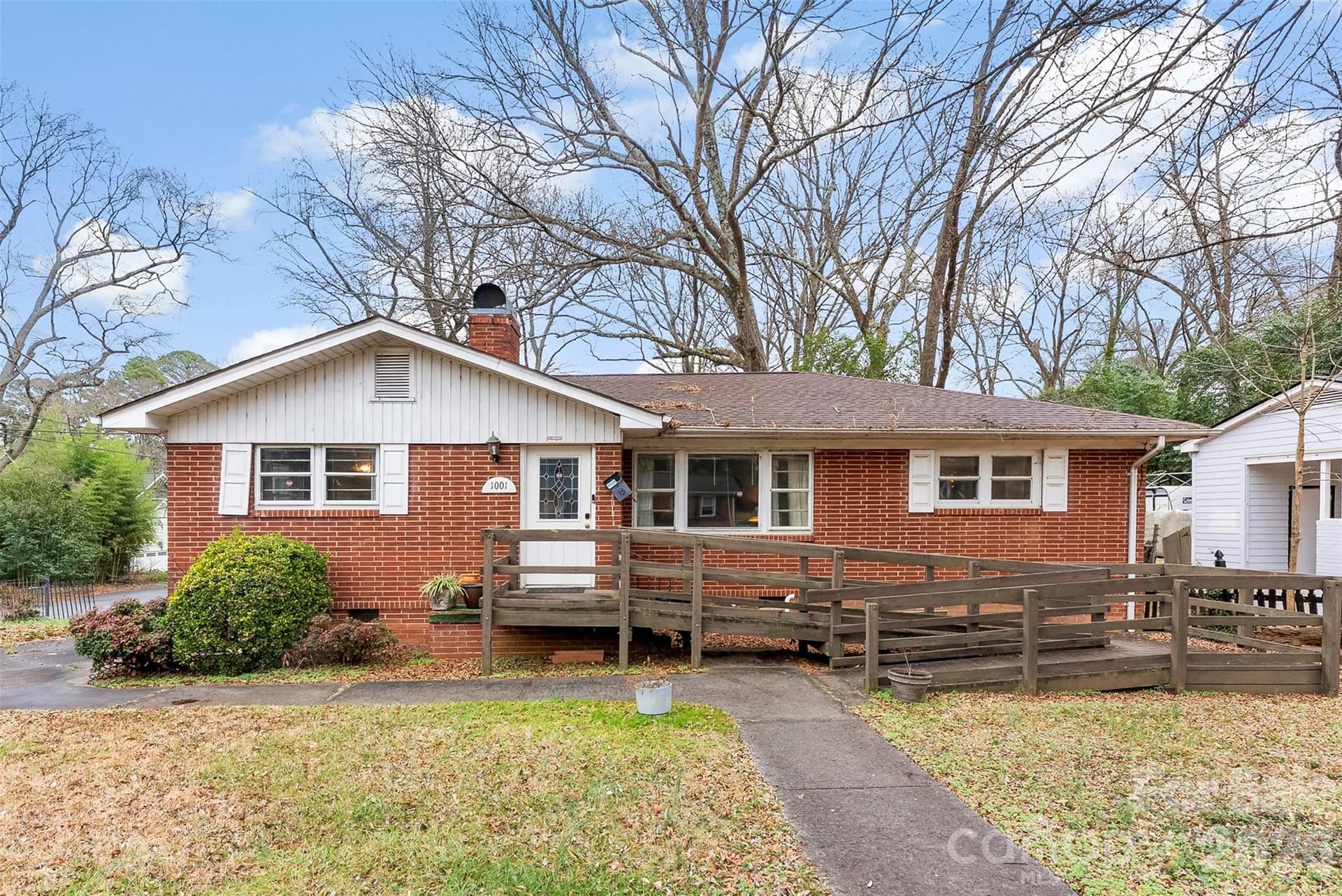 1001 Crestmere - Image 1