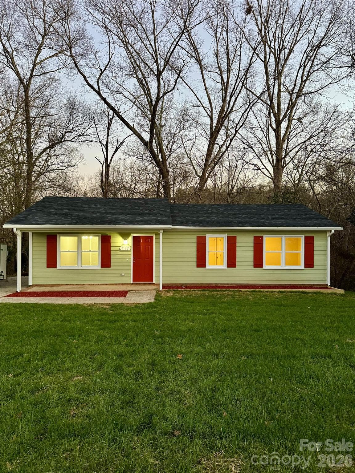 715 Creekridge - Image 1