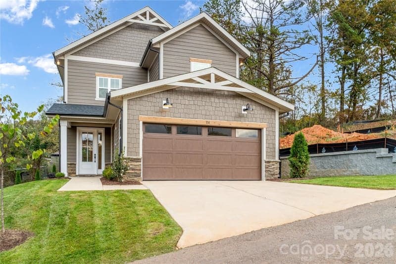 114 Chapel Crossing 12, Weaverville, NC - 3 beds, 3 baths, 1,608 sqft - $449,900